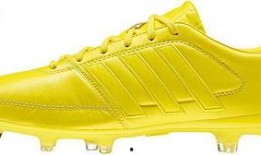 足球鞋最新配色爆料,独家揭秘最新配色爆料！